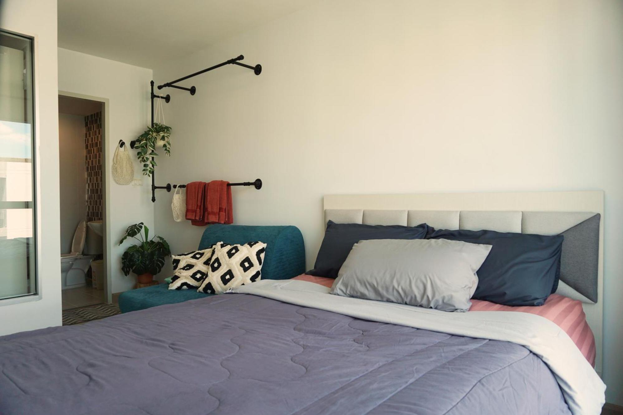 The Kith Plus Sukhumvit 113 By Blk Bangkok Esterno foto